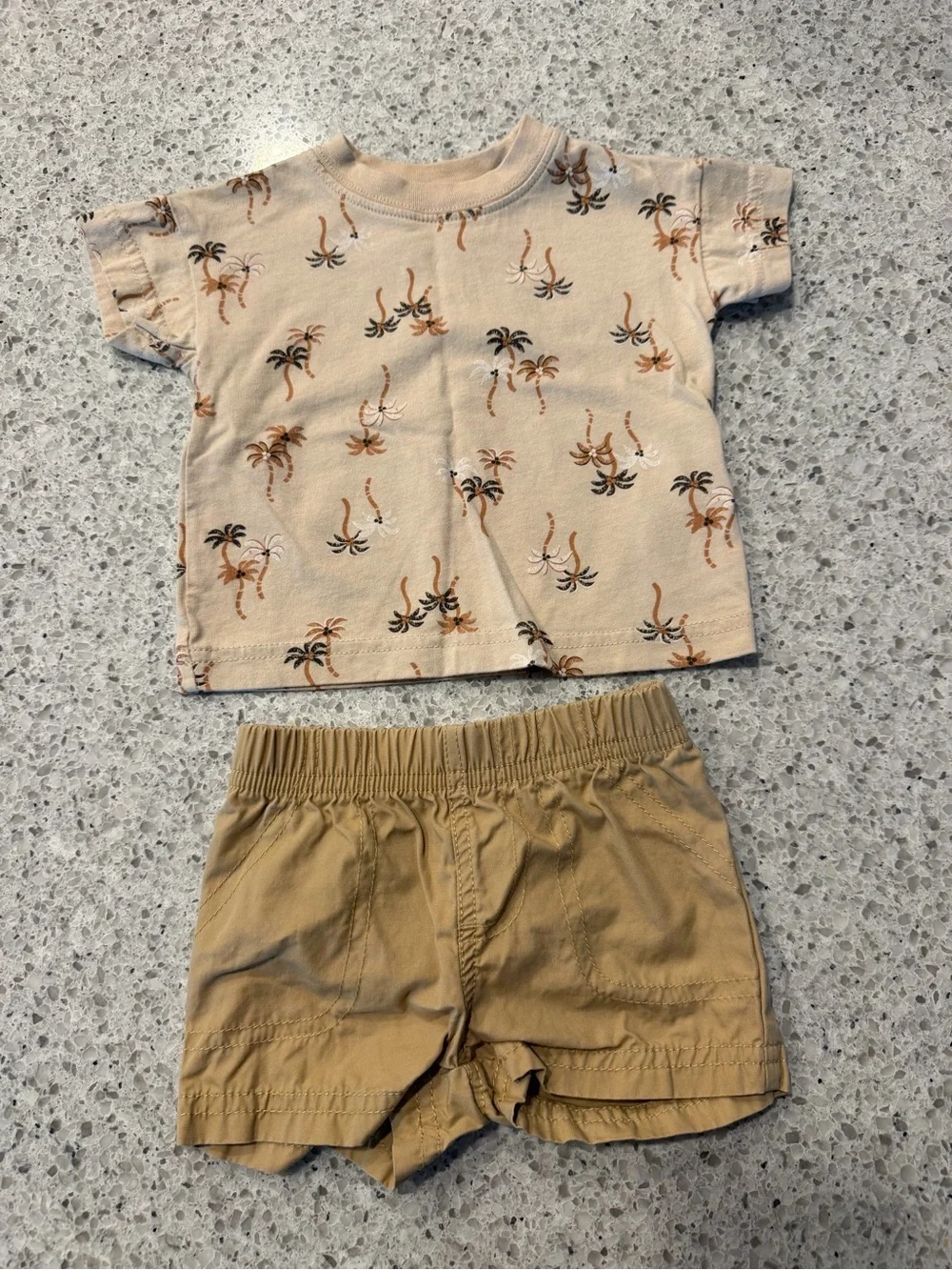 Carter's Tan Palm Tree Print Top and Khaki Shorts Set - Picture 1 of 1